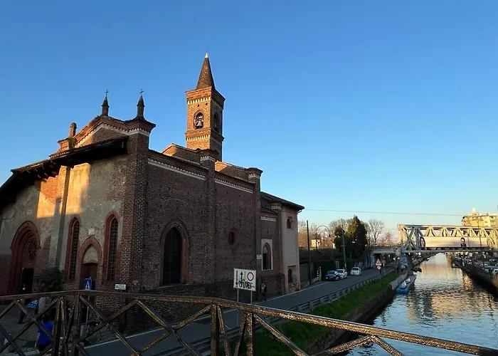 Apartament Casa Enea - Luxury House Navigli Mediolan