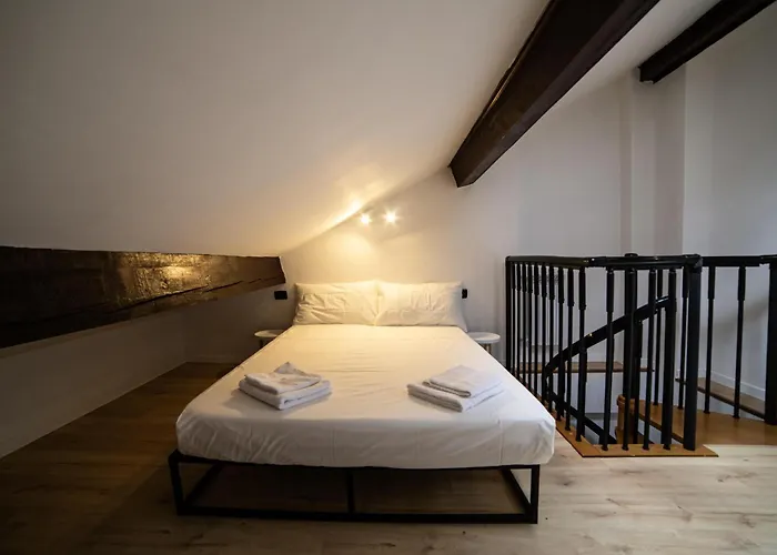 Casa Enea - Luxury House Navigli Apartament Mediolan
