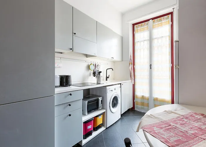 Lägenhet De Angeli M1 - Colorful With Balcony!