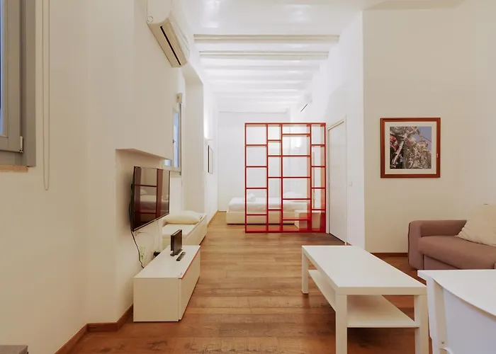 Διαμέρισμα Guesthost - Modern 280m From Arco Della Pace!