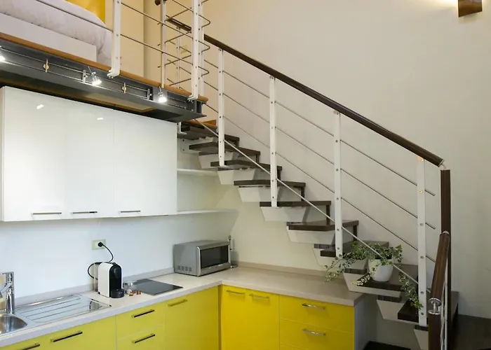 Otel Versoverde Alzaia Naviglio Grande