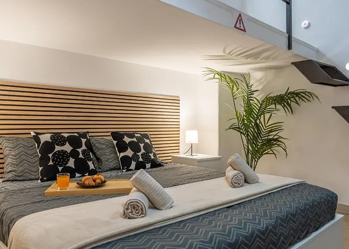 Апартаменты Industrial Loft In Maciacchini - Metro 50m Smartworking & Netflix Милан
