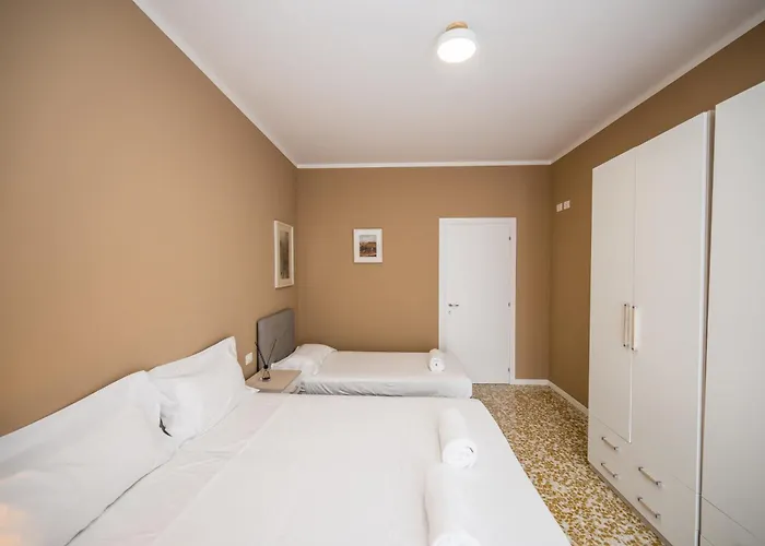 Shortmi Canonica Lägenhet Milano