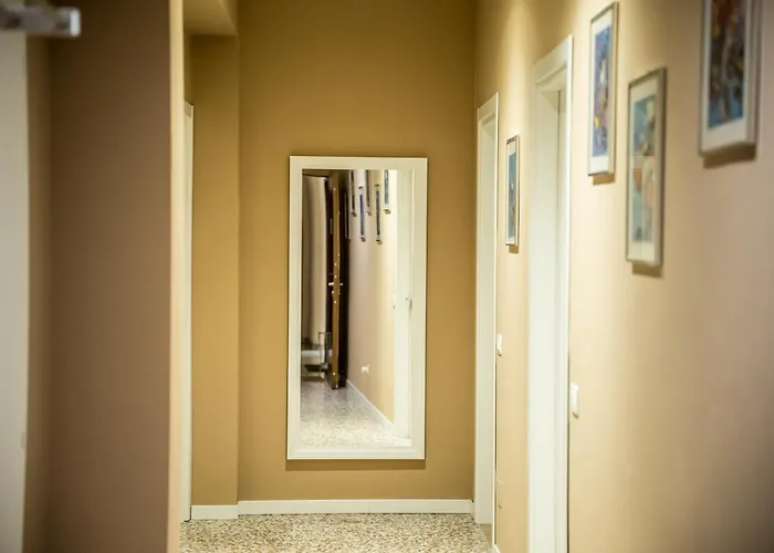 Shortmi Canonica Lägenhet Milano