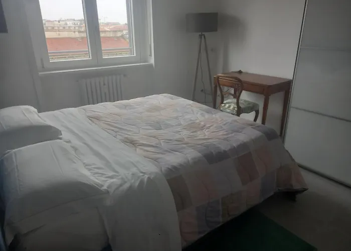 With Free Parking Garage - Con Parcheggio Incluso Nuovo Con 2 Da Letto E Due Bagni - New With 2 Bdrooms 2 Bathrooms- Jellow Subway Metro Gialla Porta Romana 3 Stops To Duomo * מילאנו