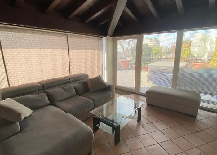 Rooftop Terrace - Elegante Attico Con Idromassaggio Милан