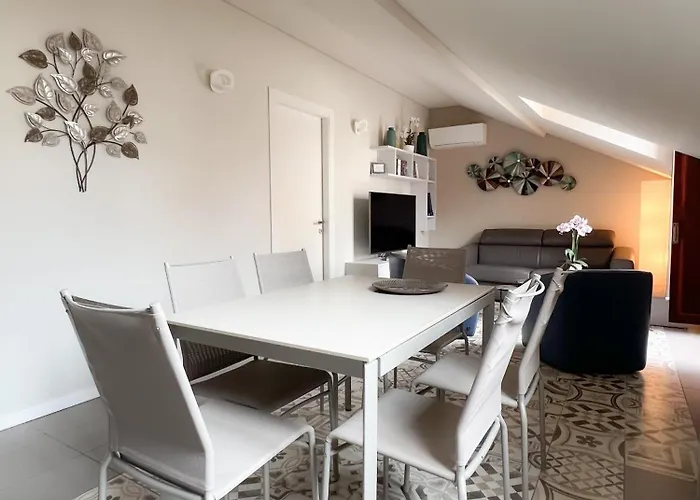 Comecasa Duomo Exclusive 2 Bedrooms * Milaan