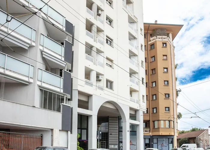 Dehomes - Porta Genova Luxury