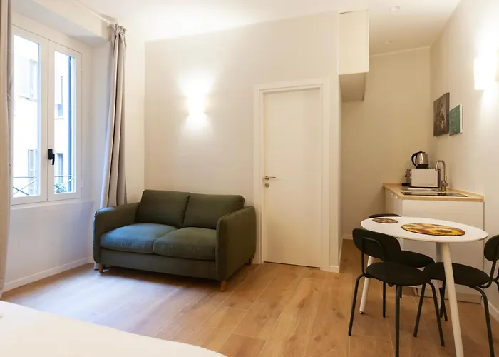 Appartement Youhosty - Ticinese 2 *