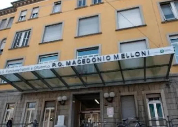 Design - Tricolore, Macedonio Melloni 公寓