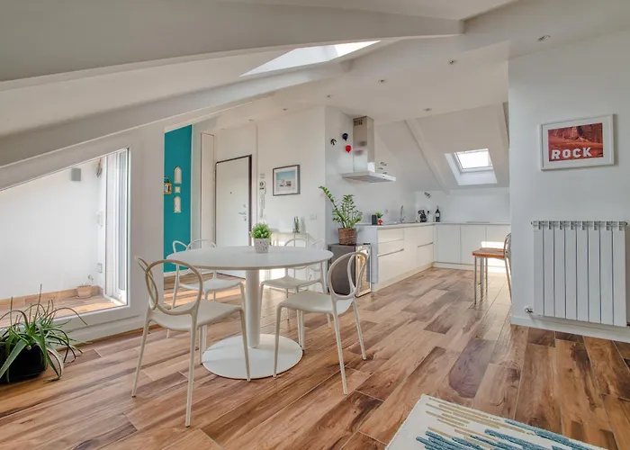 Just Urban - Exclusive Duomo View Penthouse - 5 Min To M4 Dateo * 米兰