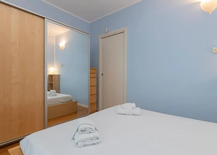 Apartament Xenia - Spacious Three-room 10 Min From Linate *