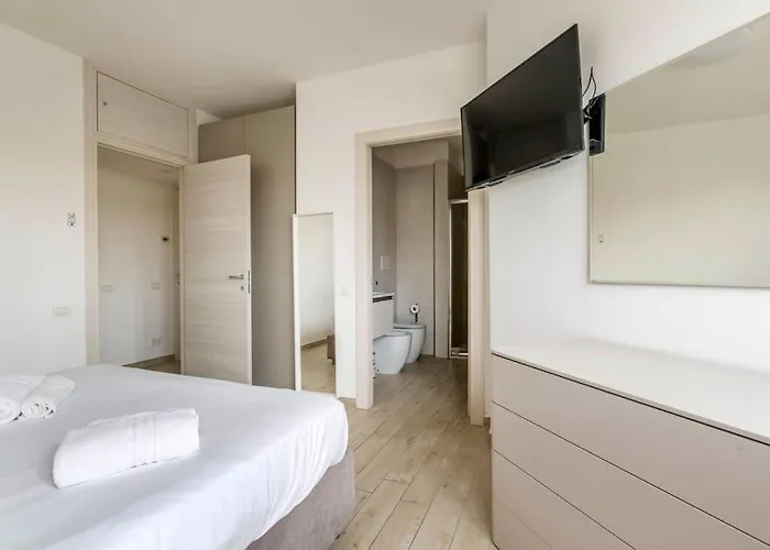 Brand New 3 Bedrooms In Navigli Area