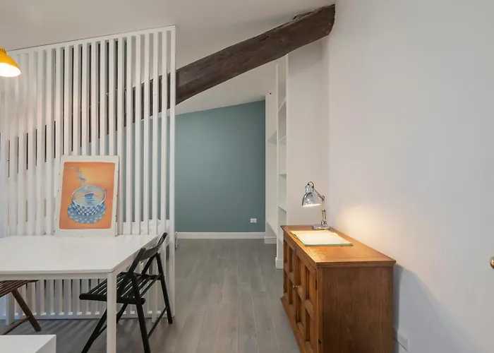 Xenia - Elegant Penthouse In Fiera Area Milan