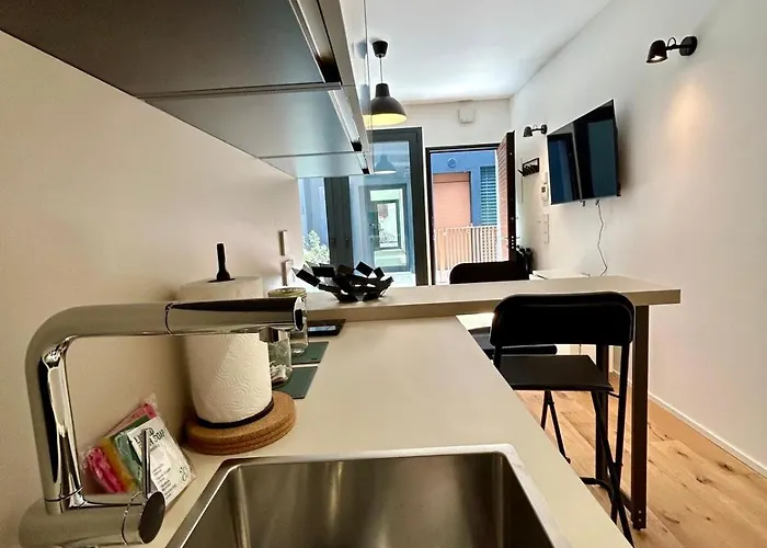 Apartment Kibilu Luxury With Terrace, Isola District And Near Garibaldi Station
