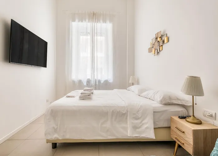 Brand New 5 Pax Wifi Corso Sempione Apartman *