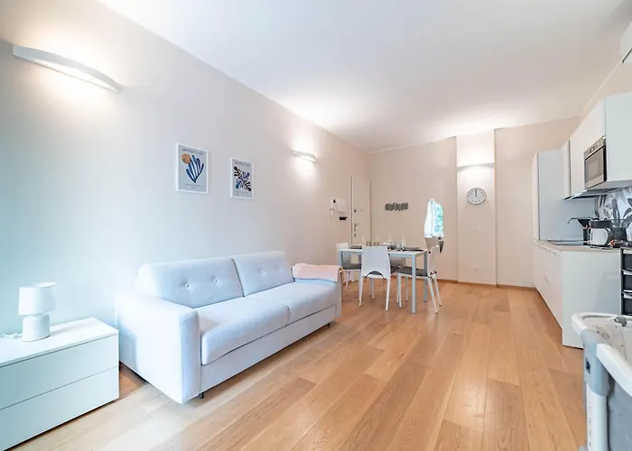 Apartment 500 M From Corso Sempione, Close To Metro M5