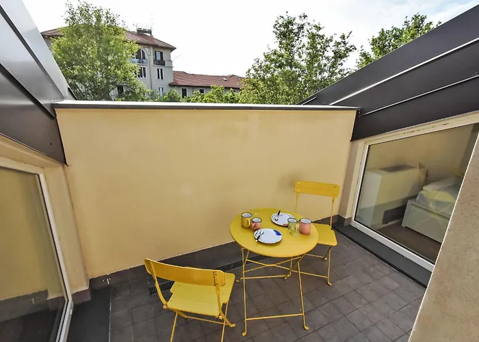 White Attic Terrace By Interhome アパート