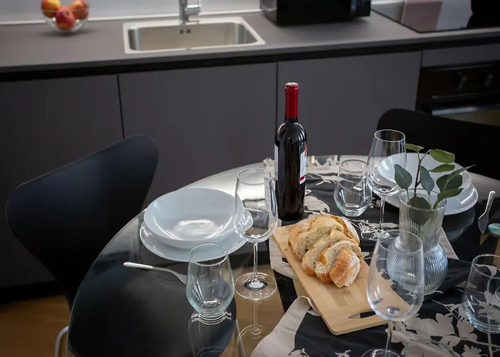 The Rent - Modern One Bedroom In San Babila Milán