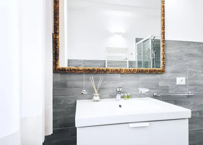 Easylife - Moderno E Luminoso In Repubblica *