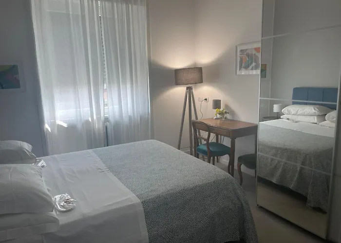 With Free Parking Garage - Con Parcheggio Incluso Nuovo Con 2 Da Letto E Due Bagni - New With 2 Bdrooms 2 Bathrooms- Jellow Subway Metro Gialla Porta Romana 3 Stops To Duomo