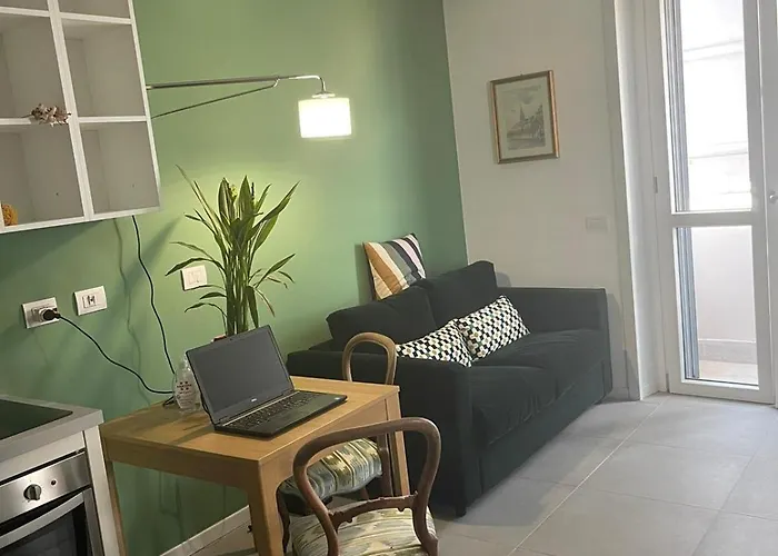 דירה With Free Parking Garage - Con Parcheggio Incluso Nuovo Con 2 Da Letto E Due Bagni - New With 2 Bdrooms 2 Bathrooms- Jellow Subway Metro Gialla Porta Romana 3 Stops To Duomo *