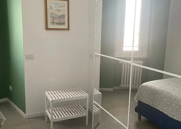 With Free Parking Garage - Con Parcheggio Incluso Nuovo Con 2 Da Letto E Due Bagni - New With 2 Bdrooms 2 Bathrooms- Jellow Subway Metro Gialla Porta Romana 3 Stops To Duomo * מילאנו