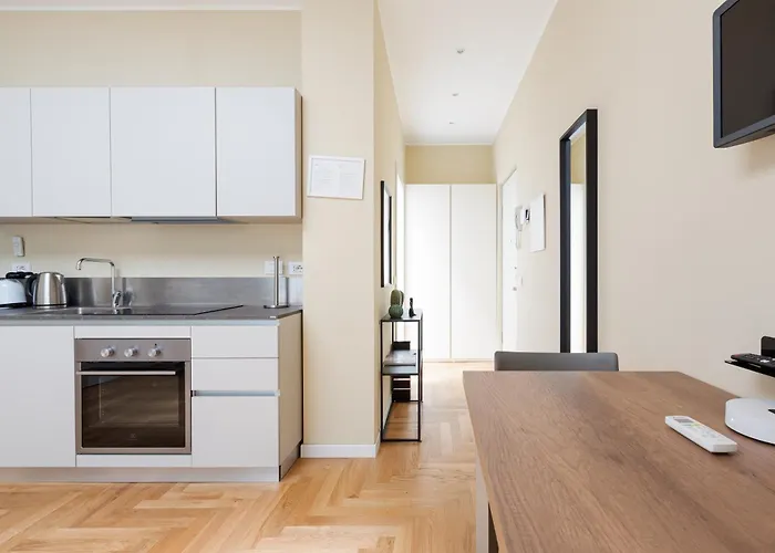 Apartment Guesthost - Missori & Bocconi Renovated