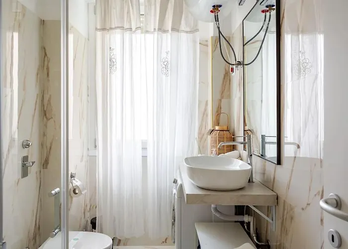 Bright & Modern 2 Min Metro 20min Niguarda H 公寓 米兰