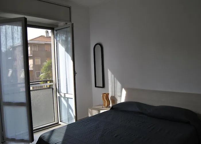 Portello Flat With Balcony Apartman *