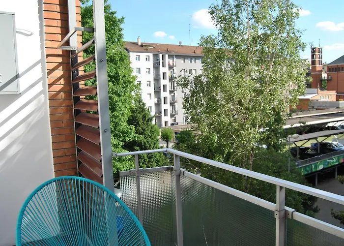 Portello Flat With Balcony Apartman *
