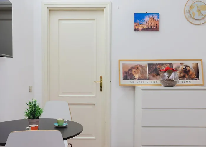 Sanzio City Escape - 15min From Duomo Apartamento *