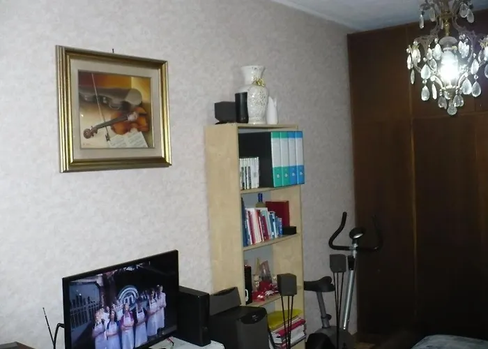 Suzzani House