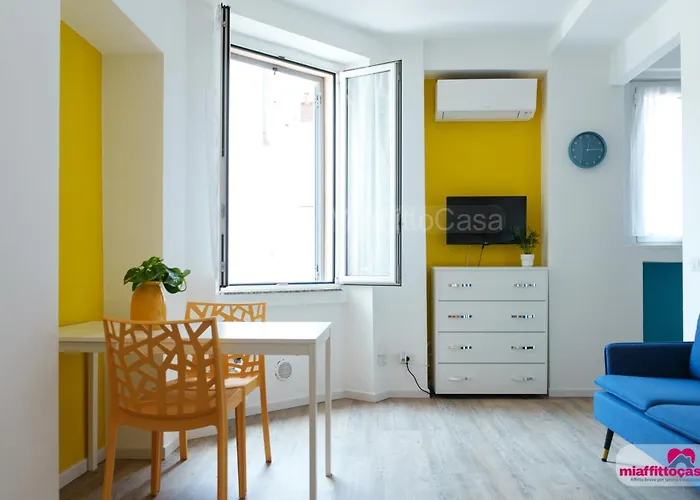 Looking 4 Station Center 公寓