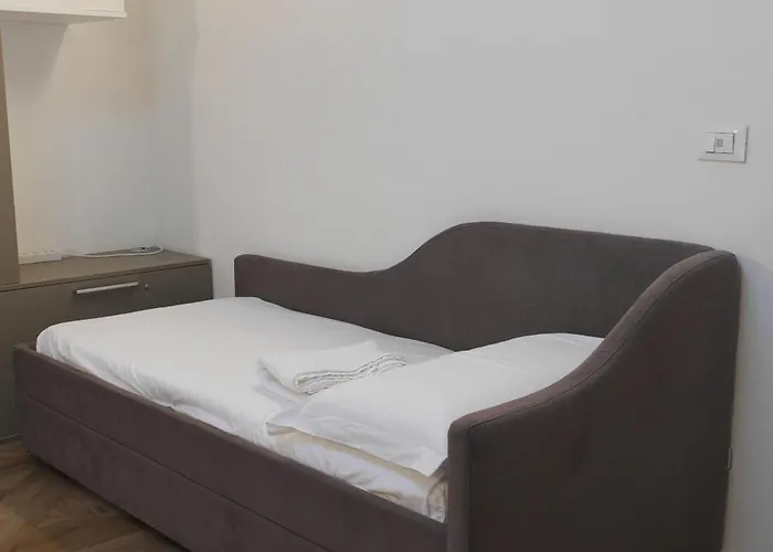 Apartman Luminoso Bilocale Zona Tibaldi Bocconi Milánó