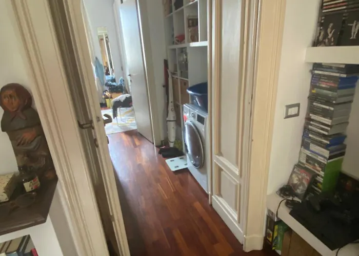 Apartment Bilocale - Zona Isola *