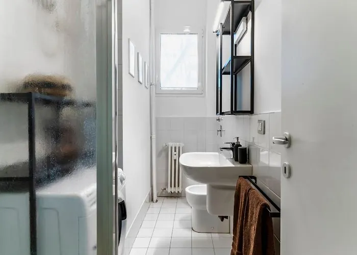 Apartamento Studi-politecnico - Wi-fi Gratuito, Balcone E Self Check-in