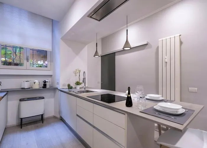 Contemporary Loft - Station