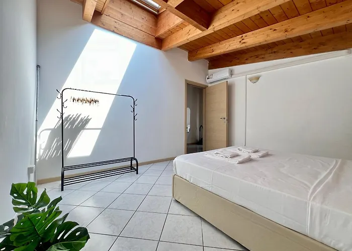 Daire Big Mansarda Goldoni - Duomo M4 Lin Airport *