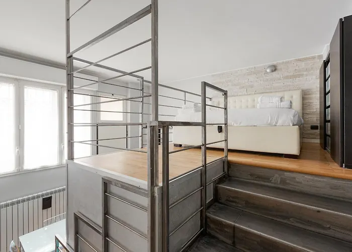 Guesthost - - Gorla M1 Modern Studio! * ミラノ