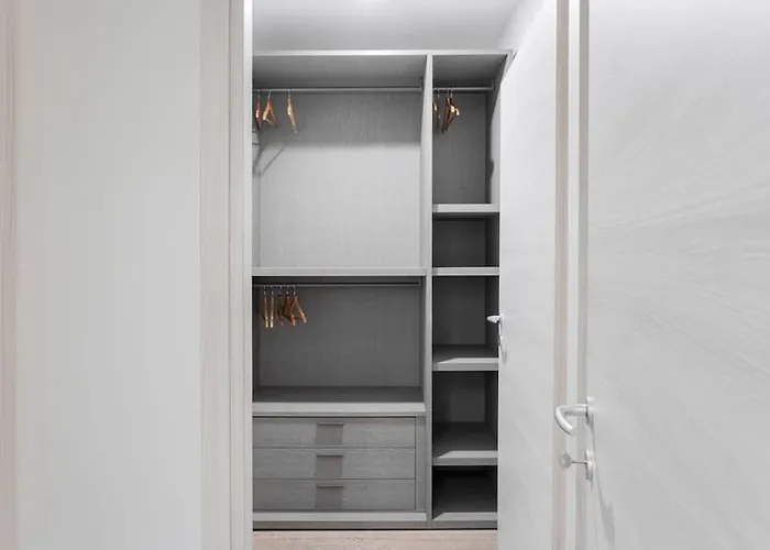 House Of Sunflowers 15 Min Da Duomo