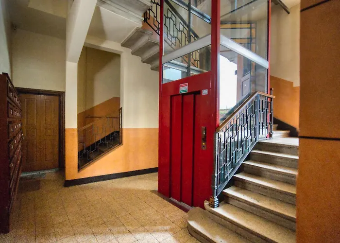 Guesthost - Giallo In Milano! Apartamento *