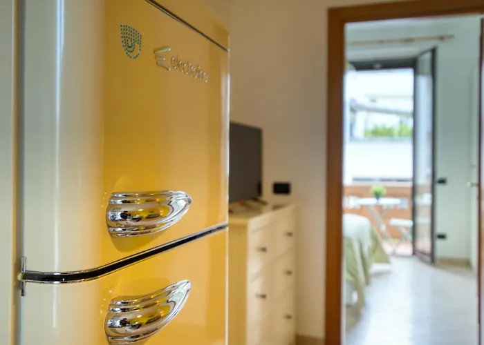 Guesthost - Giallo In Milano! Apartamento *