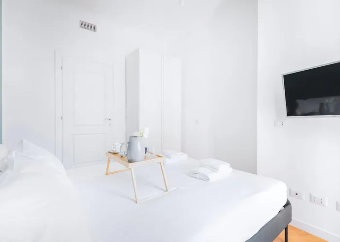 Apartment Easylife - - Bligny 29 D5p - Porta Romana Milan