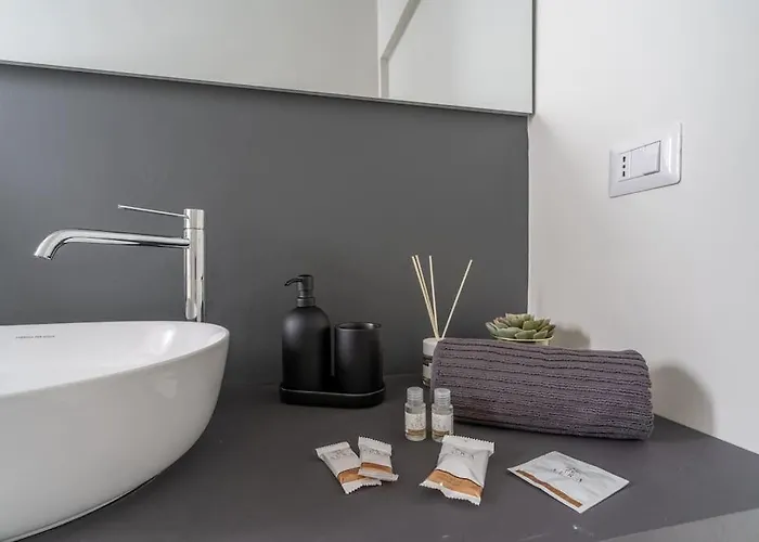 Daire Urban Flat Papiniano - Walk To Duomo Navigli M2-m4