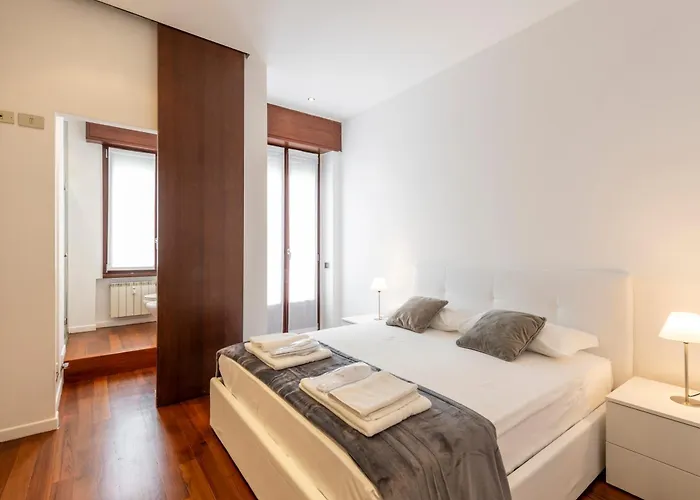 Royal Luxury P.zza Della Repubblica Apartahotel 3*