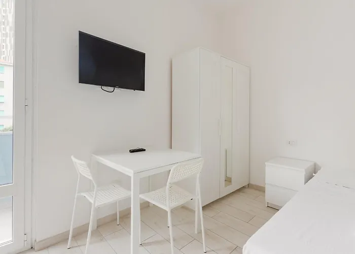 Cimiano M2 Cozy With Balcony *
