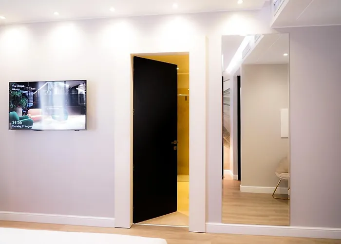 Hotel The Unique 4*