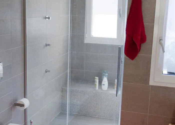 Yr Station - 5 Min Walk To Metro & Trains Milan