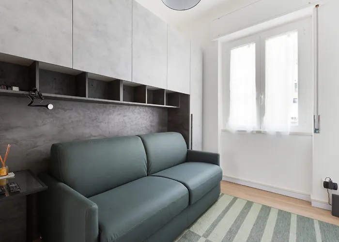 Guesthost - Corso Lodi Modern With Balcony ミラノ